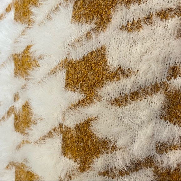 Mystree Mustard & Cream Houndstooth Cardigan Size Large - Picture 6 of 7